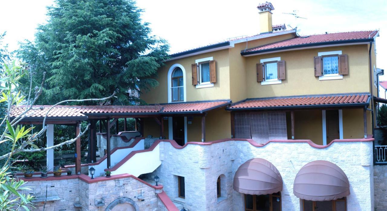 Vila Albatros Acomodação com café da manhã Rovinj Exterior foto